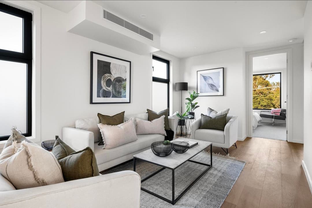 Professionally styled Melbourne property — photo 3