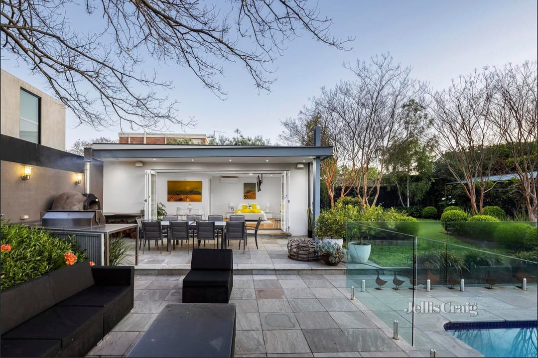 Professionally styled Melbourne property — photo 8