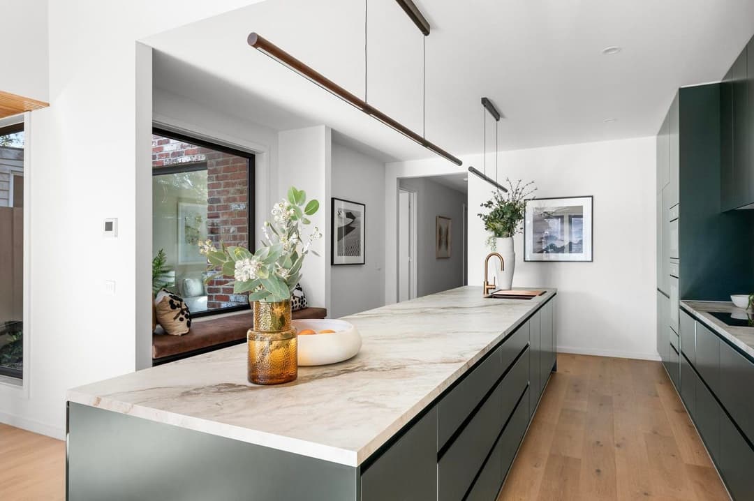 Professionally styled Melbourne property — photo 37